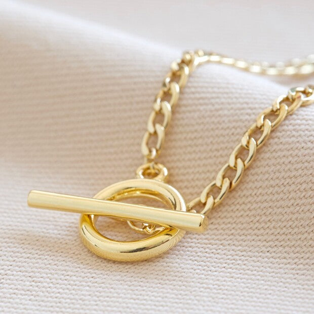T-Bar and Circle short Necklace in Gold